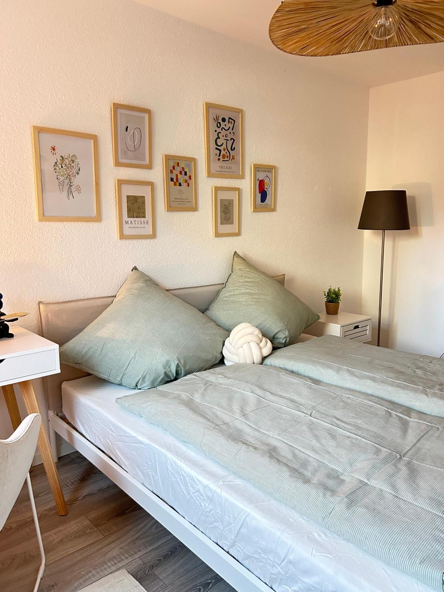 Modernes Designer-Apartment Fuer 7 Gaeste - 80Qm In Zentraler Lage, Self-Check-In 카를스루에 외부 사진