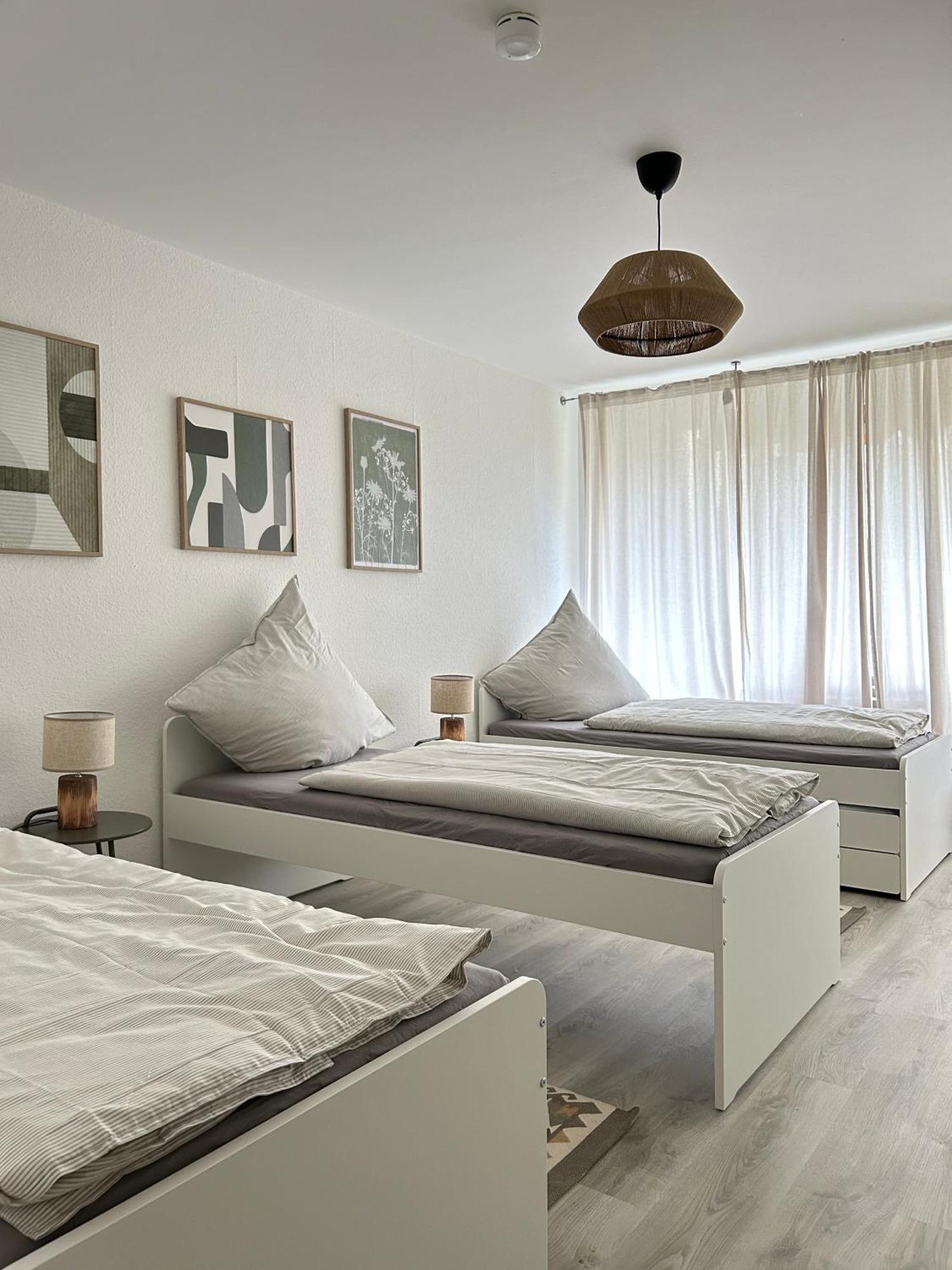 Modernes Designer-Apartment Fuer 7 Gaeste - 80Qm In Zentraler Lage, Self-Check-In 카를스루에 외부 사진
