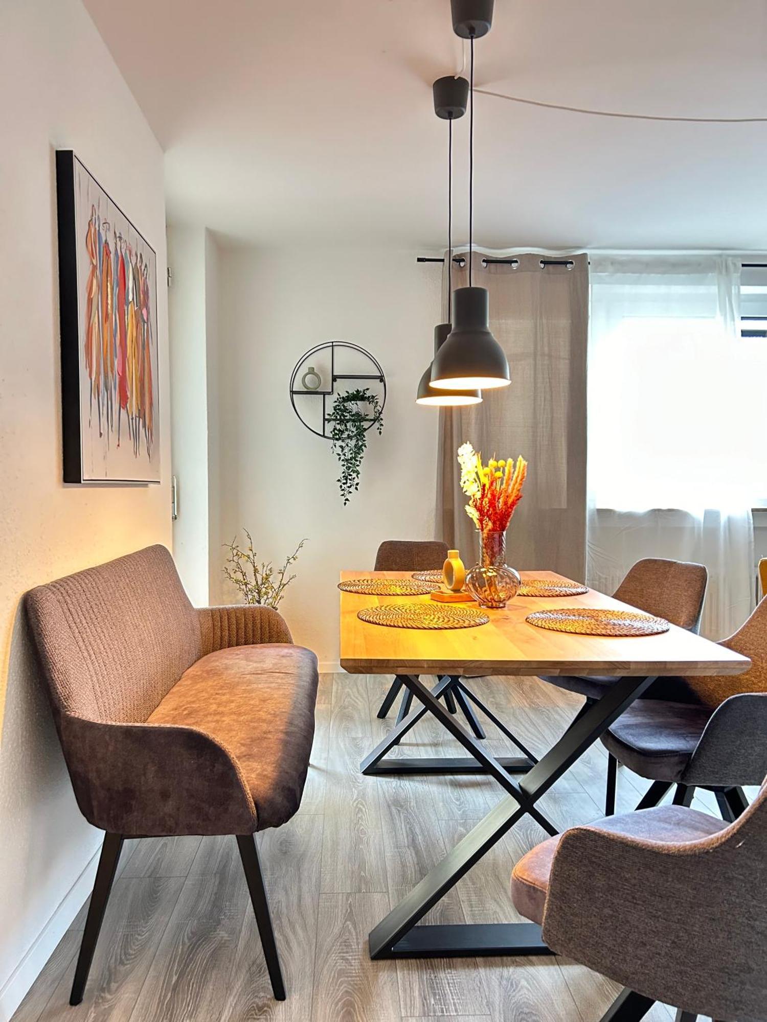 Modernes Designer-Apartment Fuer 7 Gaeste - 80Qm In Zentraler Lage, Self-Check-In 카를스루에 외부 사진