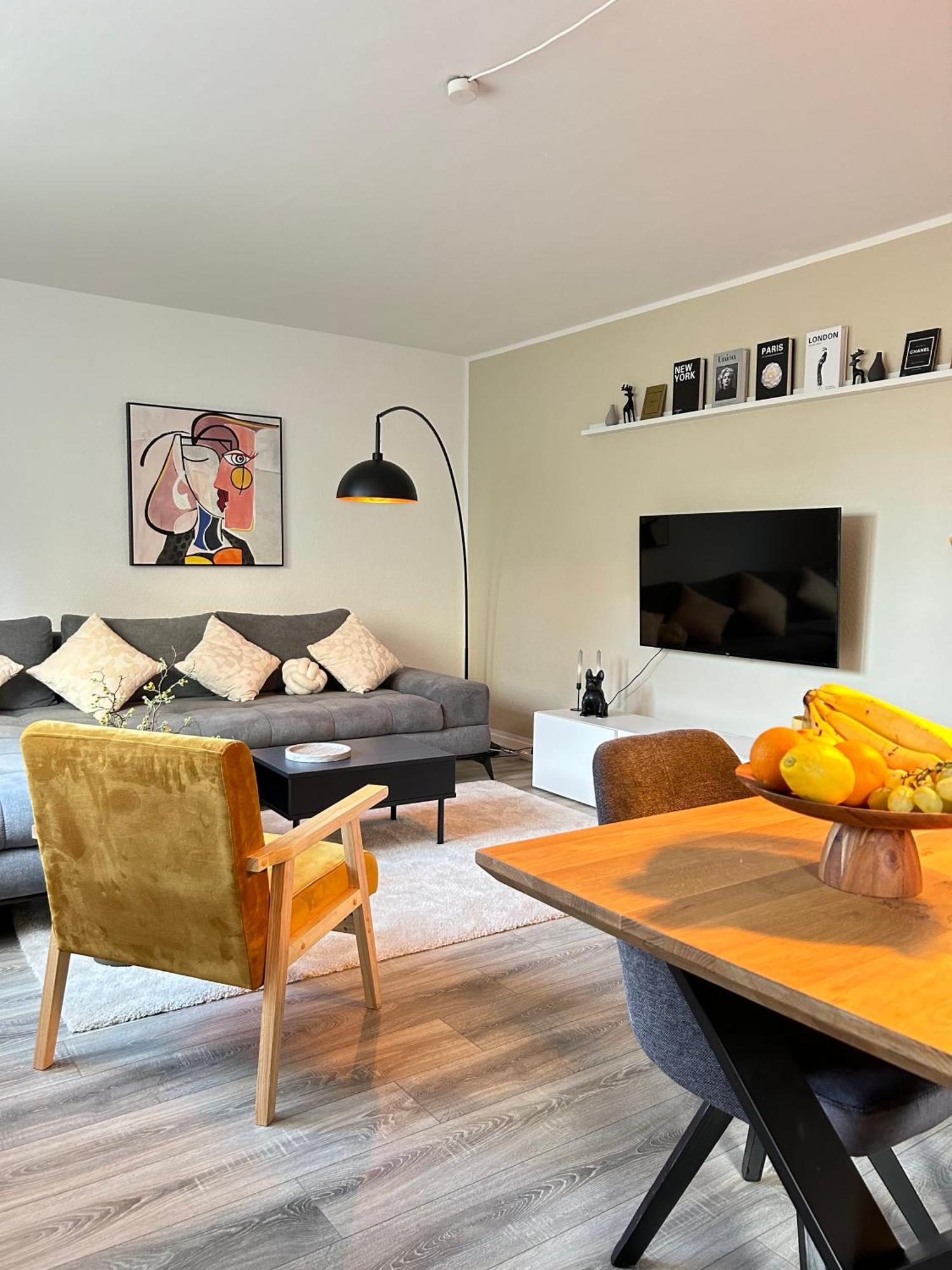 Modernes Designer-Apartment Fuer 7 Gaeste - 80Qm In Zentraler Lage, Self-Check-In 카를스루에 외부 사진